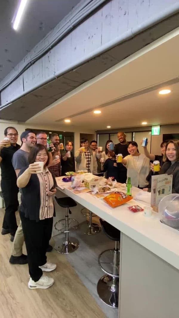 GEOS Club friends gathered during an activity in Taiwan